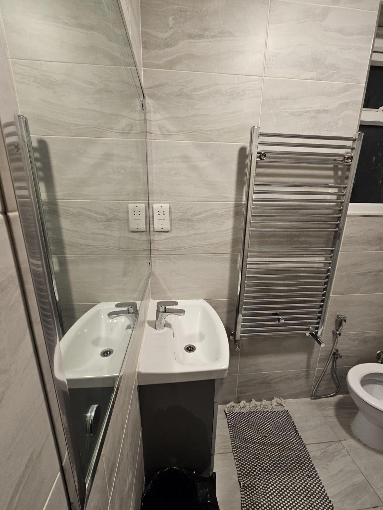 2 Bedroom Flat - Travel Direct To Heathrow/Central London Bagian luar foto